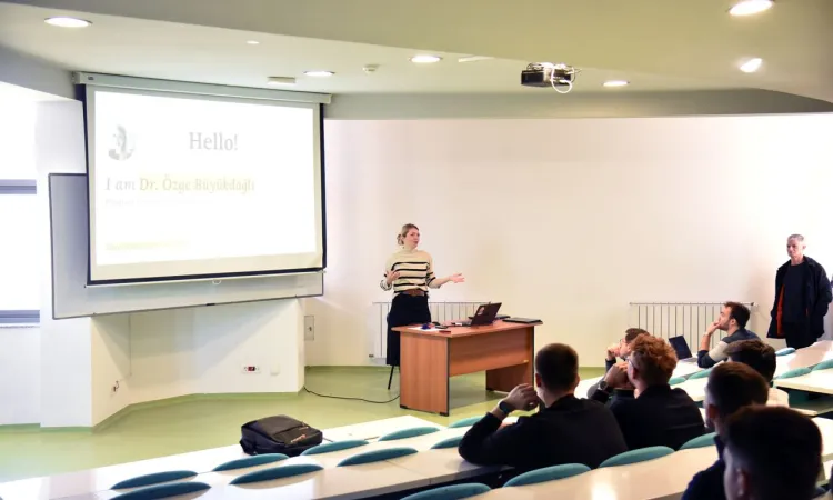 SE “Show and Tell” Workshop: High School Students Explore IT Opportunities